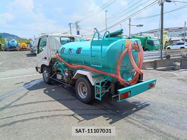 Hino DUTRO 2014-01 8658842-5