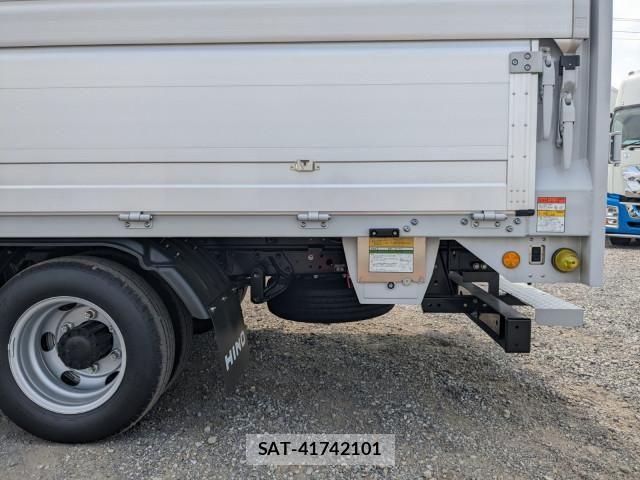 Hino DUTRO 2026-01 8658822-20