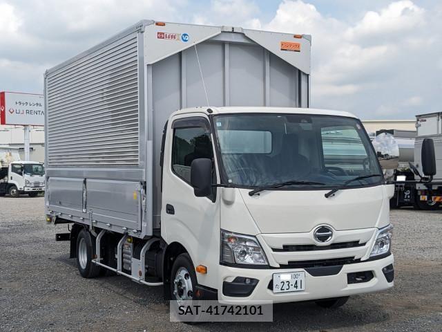 Hino DUTRO 2026-01 8658822-2