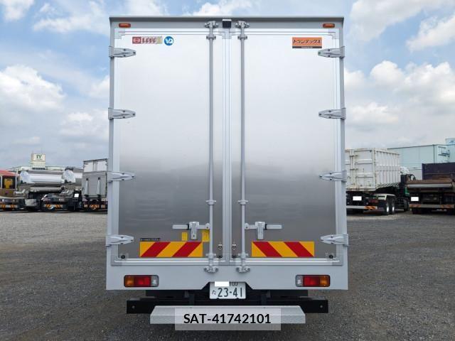 Hino DUTRO 2026-01 8658822-5