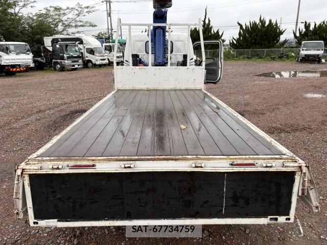 Hino DUTRO 2014-02 8658836-22
