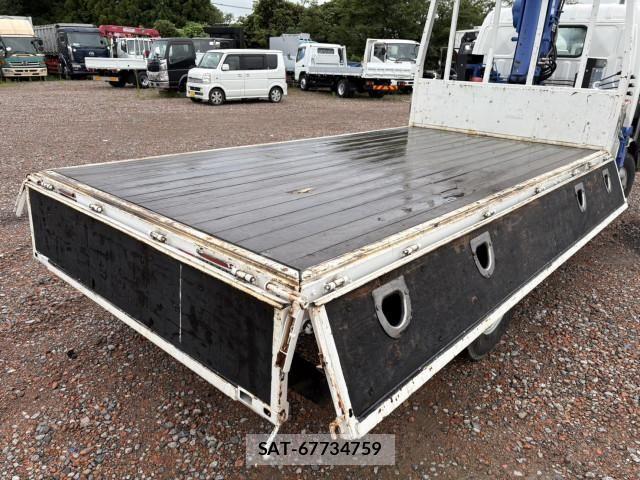 Hino DUTRO 2014-02 8658836-23
