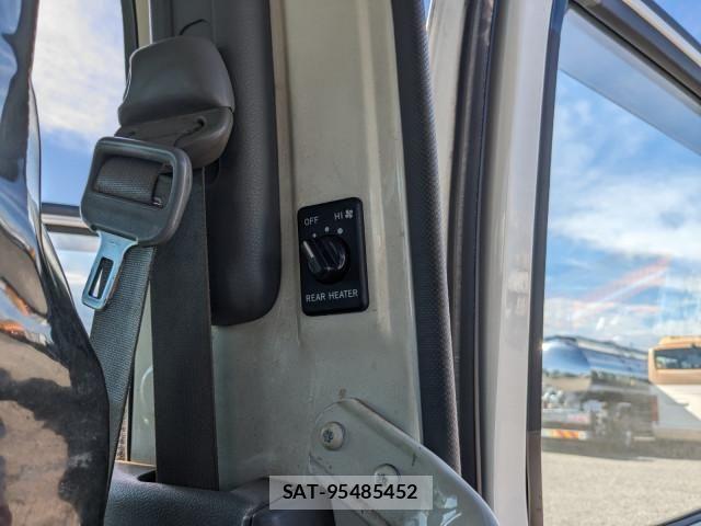Hino DUTRO 2019-05 8658844-24