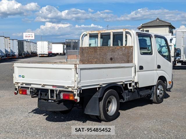 Hino DUTRO 2019-05 8658844-4