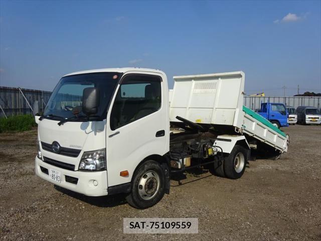 Hino DUTRO 2015-01 8658832-0