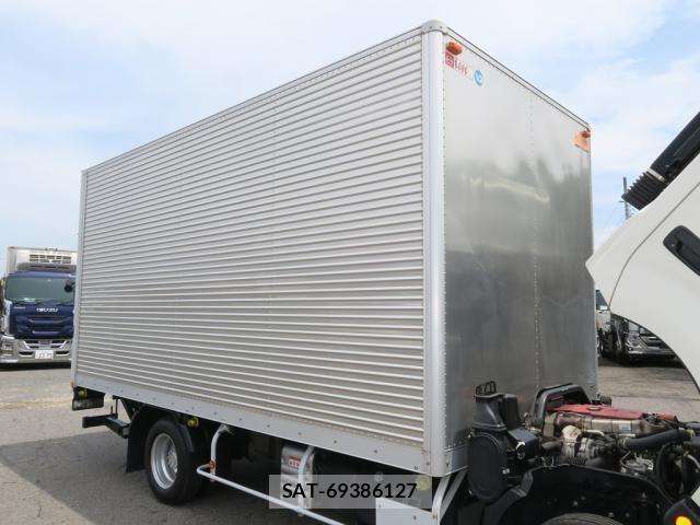 Hino DUTRO 2022-06 8658824-9