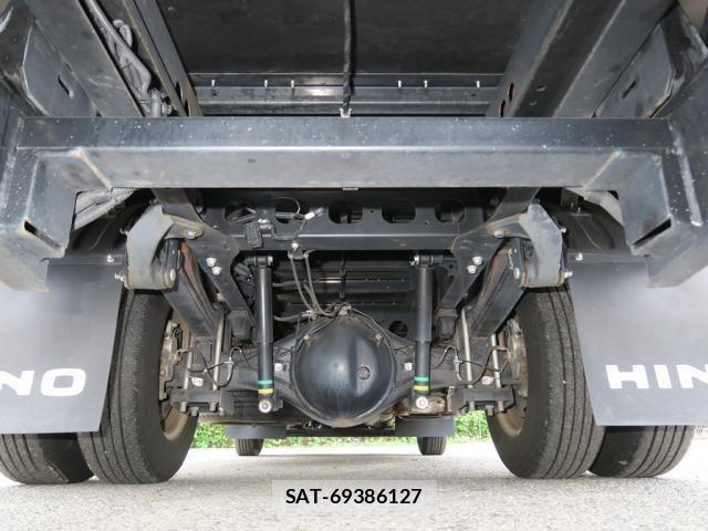 Hino DUTRO 2022-06 8658824-16