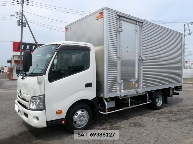Hino DUTRO 2022-06 8658824-1