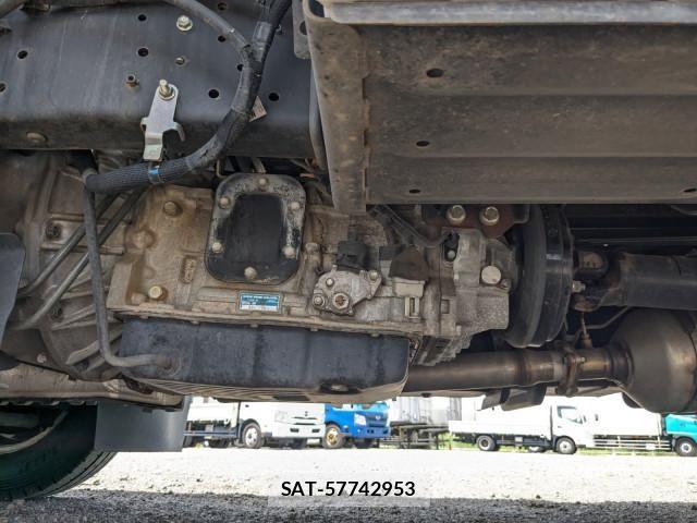Hino DUTRO 2019-10 8658837-18
