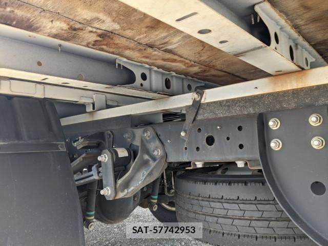 Hino DUTRO 2019-10 8658837-19