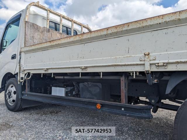 Hino DUTRO 2019-10 8658837-20
