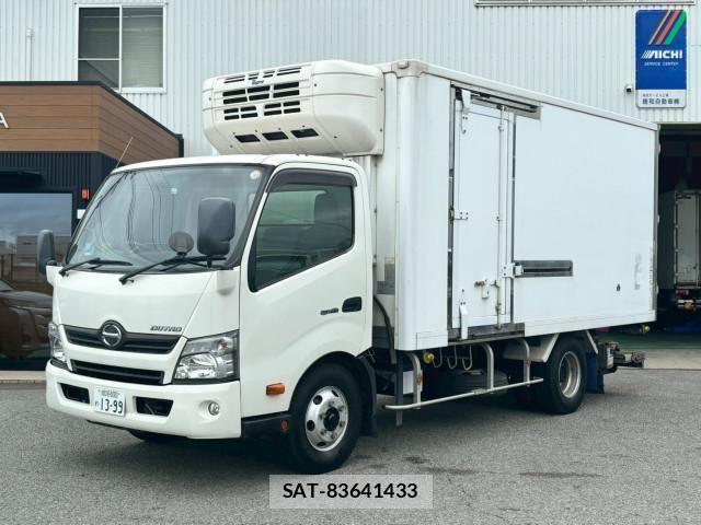 Hino DUTRO 2016-11 8658826-0