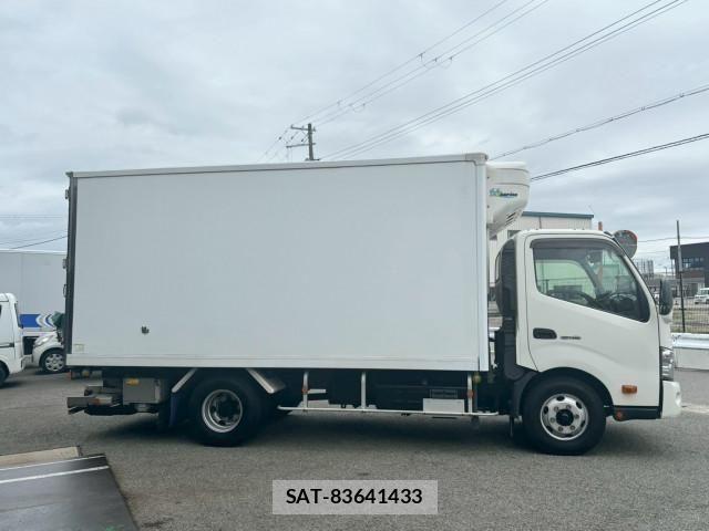 Hino DUTRO 2016-11 8658826-3