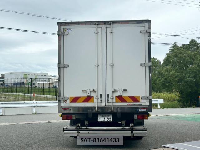 Hino DUTRO 2016-11 8658826-5