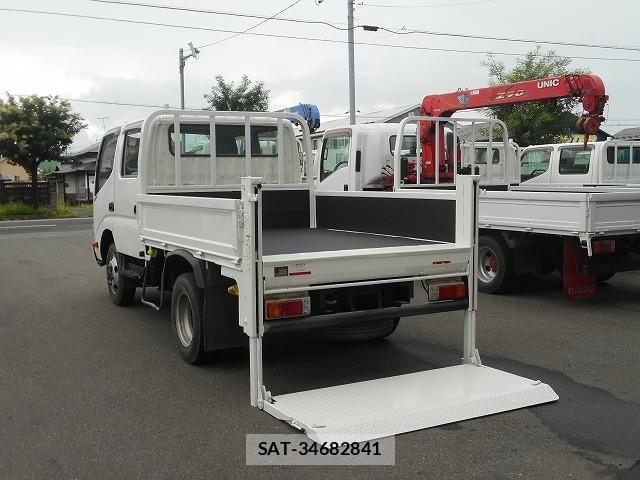 Hino DUTRO 2015-07 8658845-9