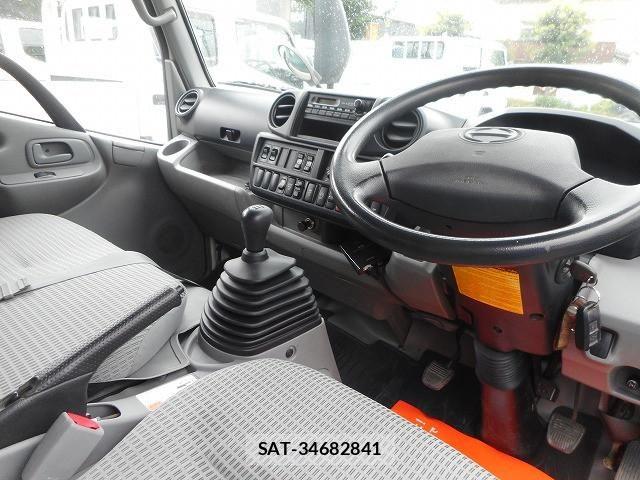 Hino DUTRO 2015-07 8658845-12