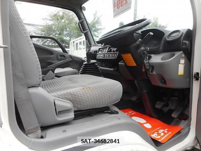 Hino DUTRO 2015-07 8658845-13