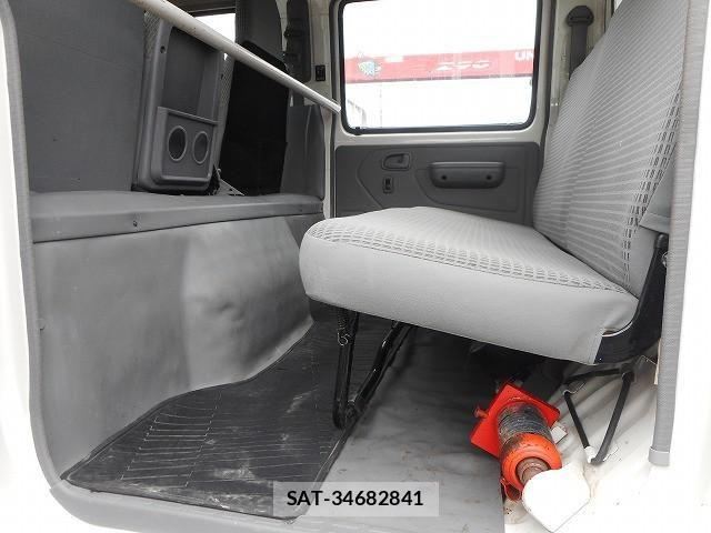 Hino DUTRO 2015-07 8658845-20