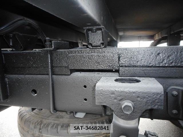 Hino DUTRO 2015-07 8658845-27