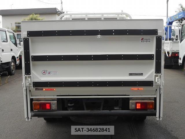 Hino DUTRO 2015-07 8658845-5