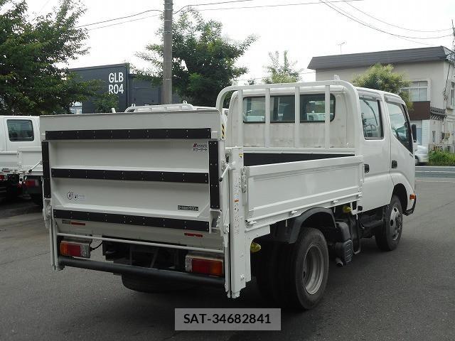 Hino DUTRO 2015-07 8658845-6
