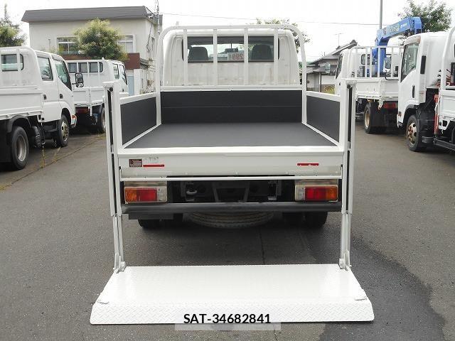 Hino DUTRO 2015-07 8658845-8