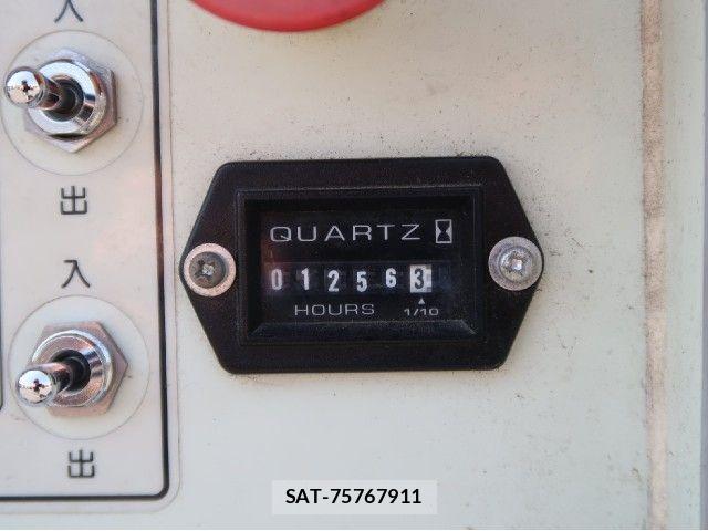 Hino DUTRO 2015-03 8658833-13