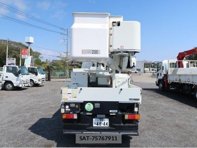 Hino DUTRO 2015-03 8658833-6