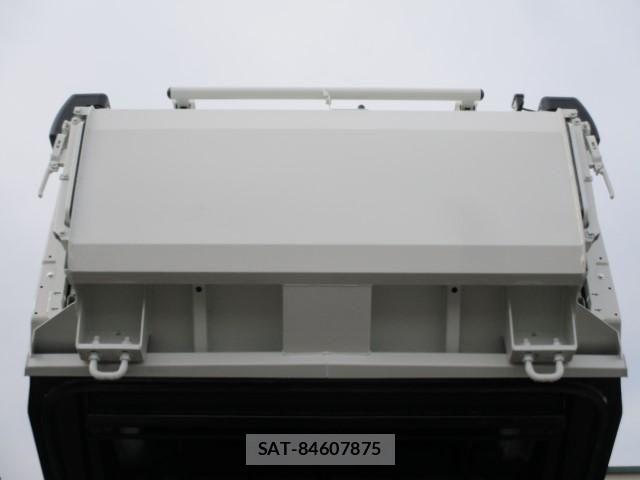 Hino DUTRO 2026-02 8666071-10