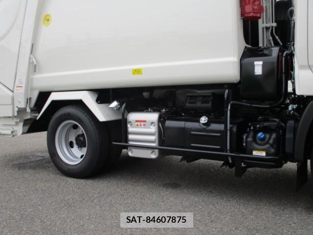 Hino DUTRO 2026-02 8666071-15