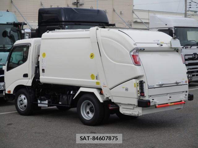 Hino DUTRO 2026-02 8666071-3