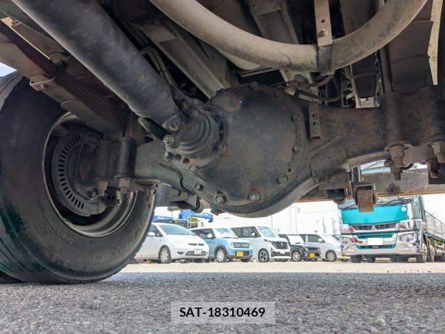 Hino DUTRO 2016-12 8658828-9