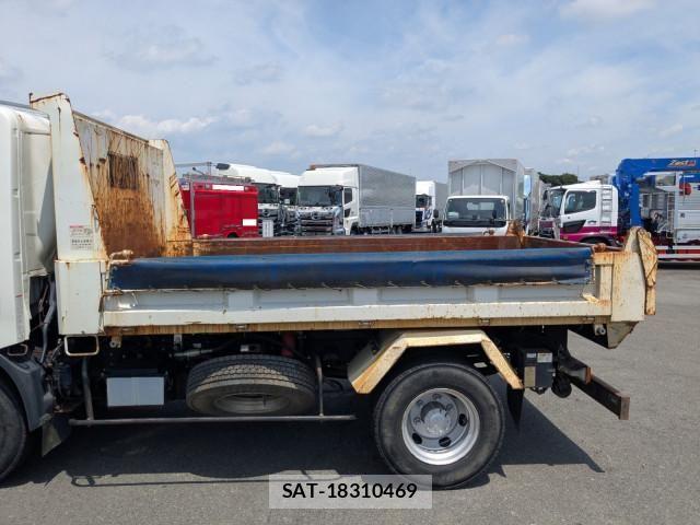 Hino DUTRO 2016-12 8658828-16