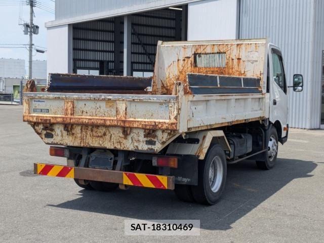 Hino DUTRO 2016-12 8658828-3