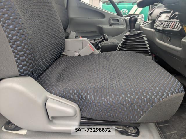 Hino DUTRO 2024-11 8666072-21