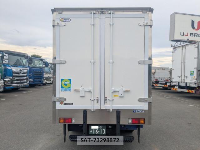 Hino DUTRO 2024-11 8666072-5