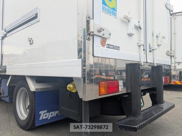 Hino DUTRO 2024-11 8666072-6