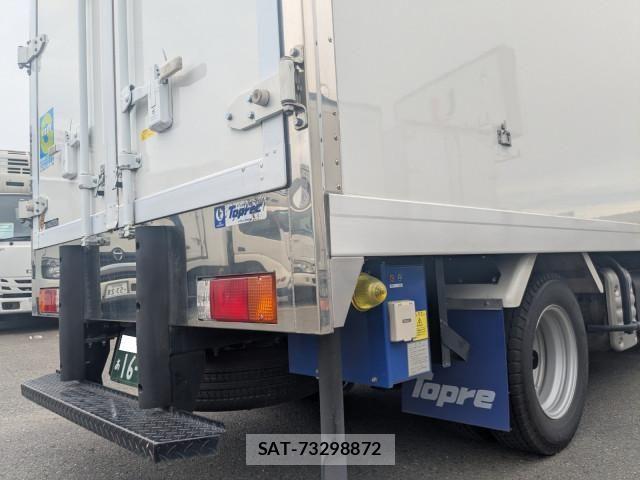 Hino DUTRO 2024-11 8666072-7