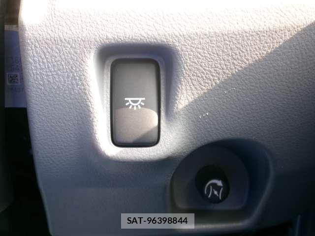 Hino DUTRO 2020-03 8666075-17