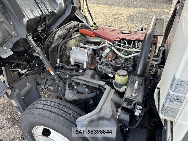 Hino DUTRO 2020-03 8666075-21