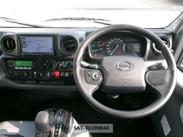 Hino DUTRO 2020-03 8666075-4