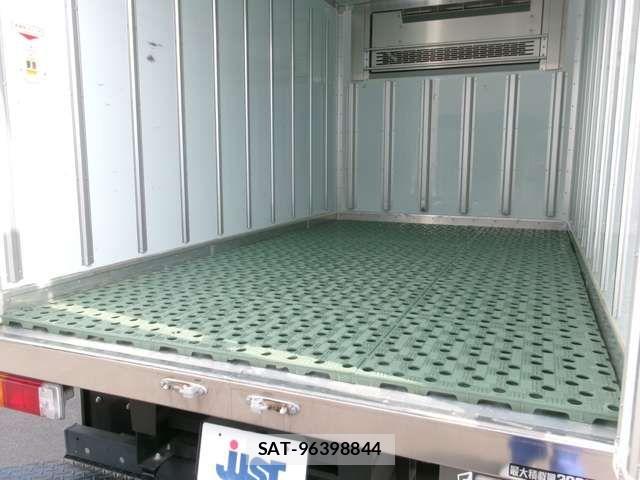 Hino DUTRO 2020-03 8666075-6