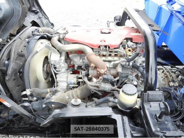 Hino DUTRO 2014-12 8658835-27