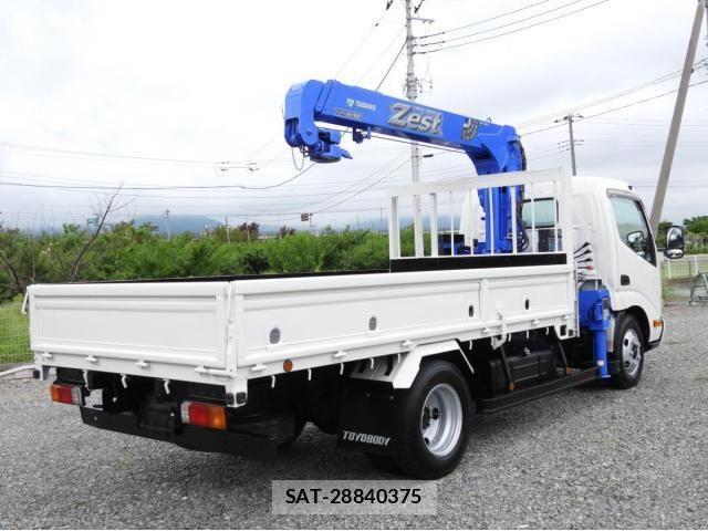 Hino DUTRO 2014-12 8658835-3