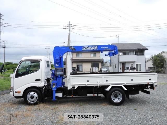 Hino DUTRO 2014-12 8658835-6