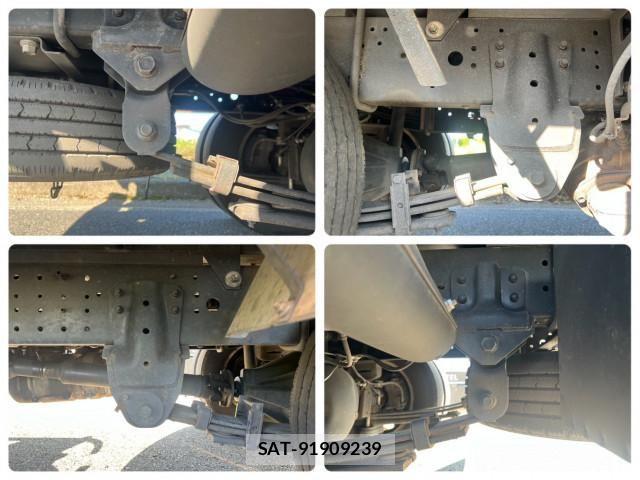 Hino DUTRO 2022-08 8658834-15