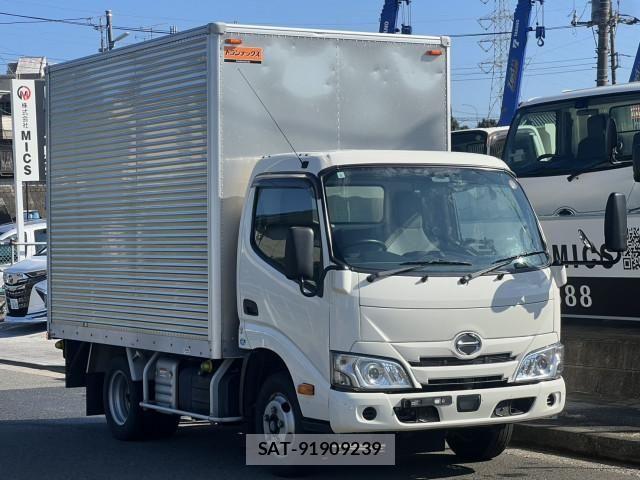 Hino DUTRO 2022-08 8658834-1
