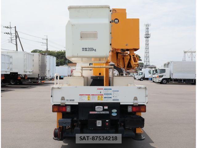 Hino DUTRO 2014-08 8658851-3