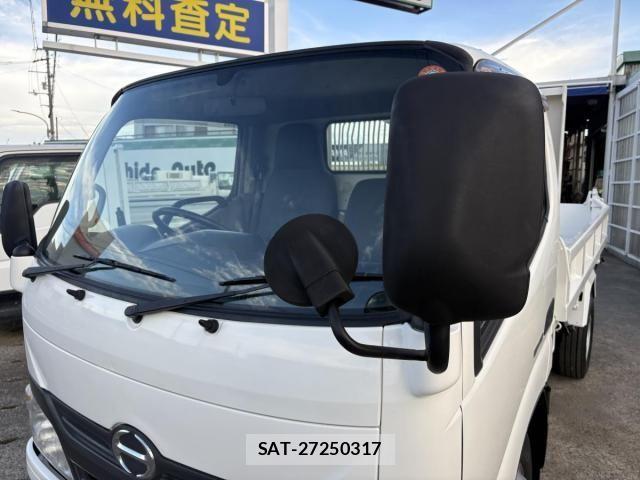 Hino DUTRO 2015-11 8658847-9