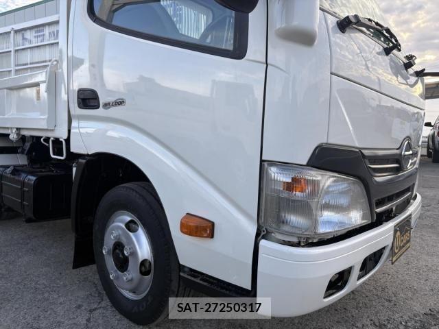 Hino DUTRO 2015-11 8658847-20